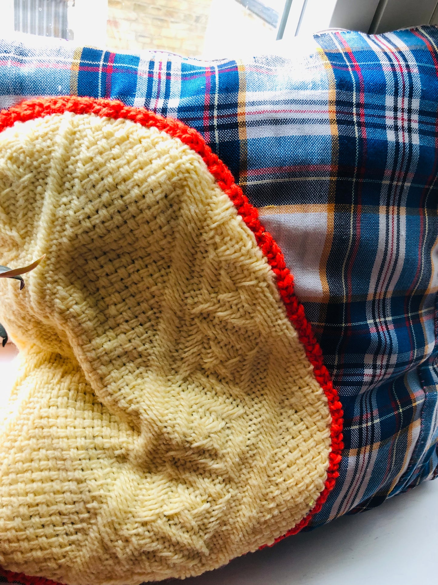 Textile Piece Cushion cover 45cm✖️45cm 手縫い　布製　一点もの　スローファッション　One of a kind　ハンドメイド　2341