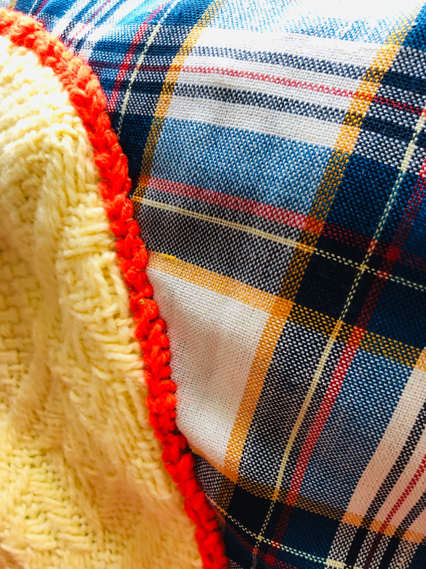 Textile Piece Cushion cover 45cm✖️45cm 手縫い　布製　一点もの　スローファッション　One of a kind　ハンドメイド　2341