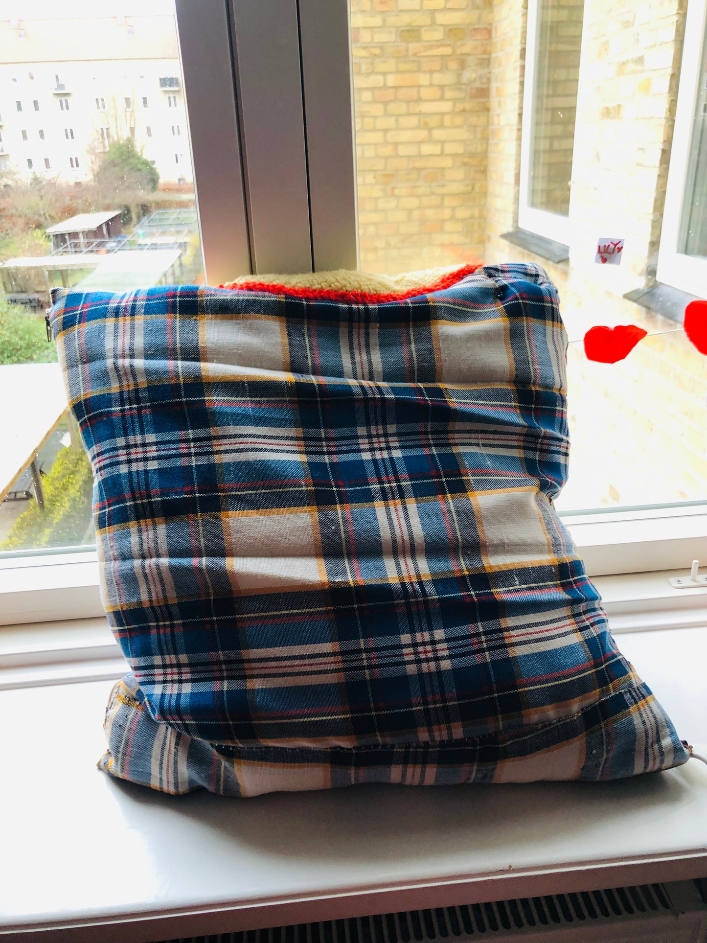 Textile Piece Cushion cover 45cm✖️45cm 手縫い　布製　一点もの　スローファッション　One of a kind　ハンドメイド　2341