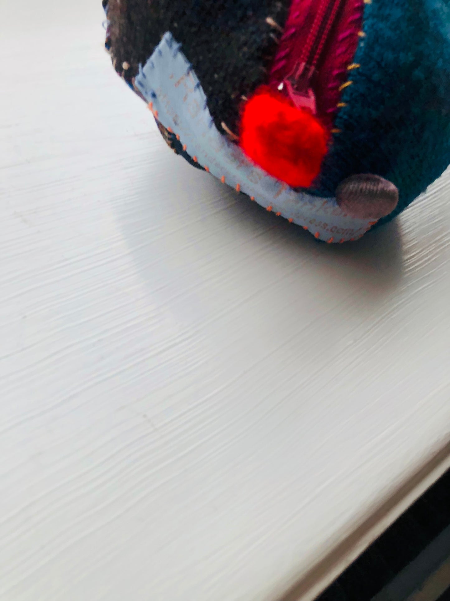 ポーチ　手縫い　布製　 ペンケース　小物入れ　ハンドメイド　ビーズ刺繍　2008