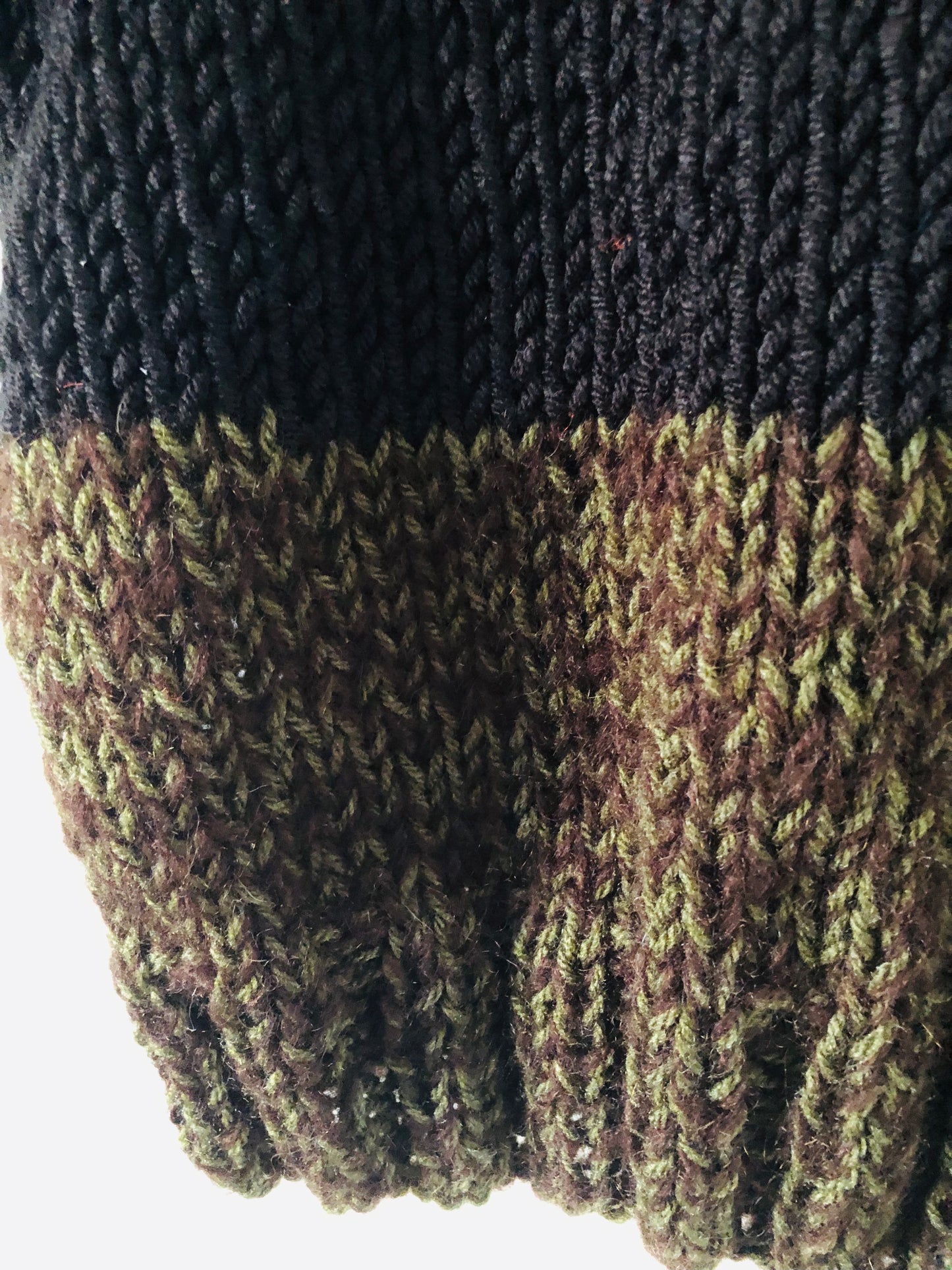 セーター　手編み　スローファッション　ファンシーヤーン　oneofakind  ベスト　ショート丈　　 2349