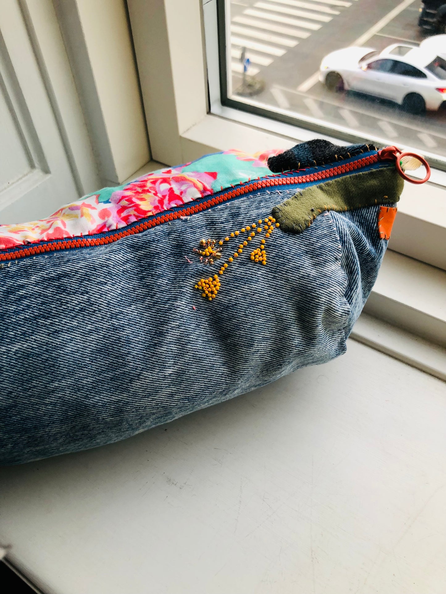 Pouch 手縫いのポーチ　布製　化粧ポーチ　toilet-bag トイレットバッグ　スローファッション　ハンドメイド　2351