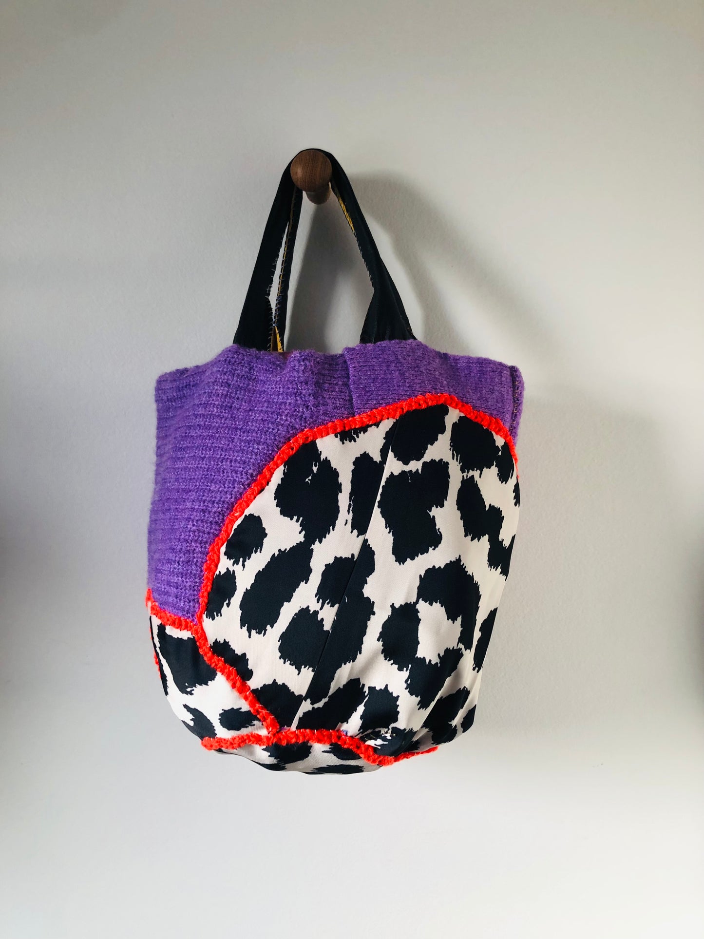 Bag 手縫いのバッグ　布製　トートバッグ　スローファッション　ハンドメイド　2353