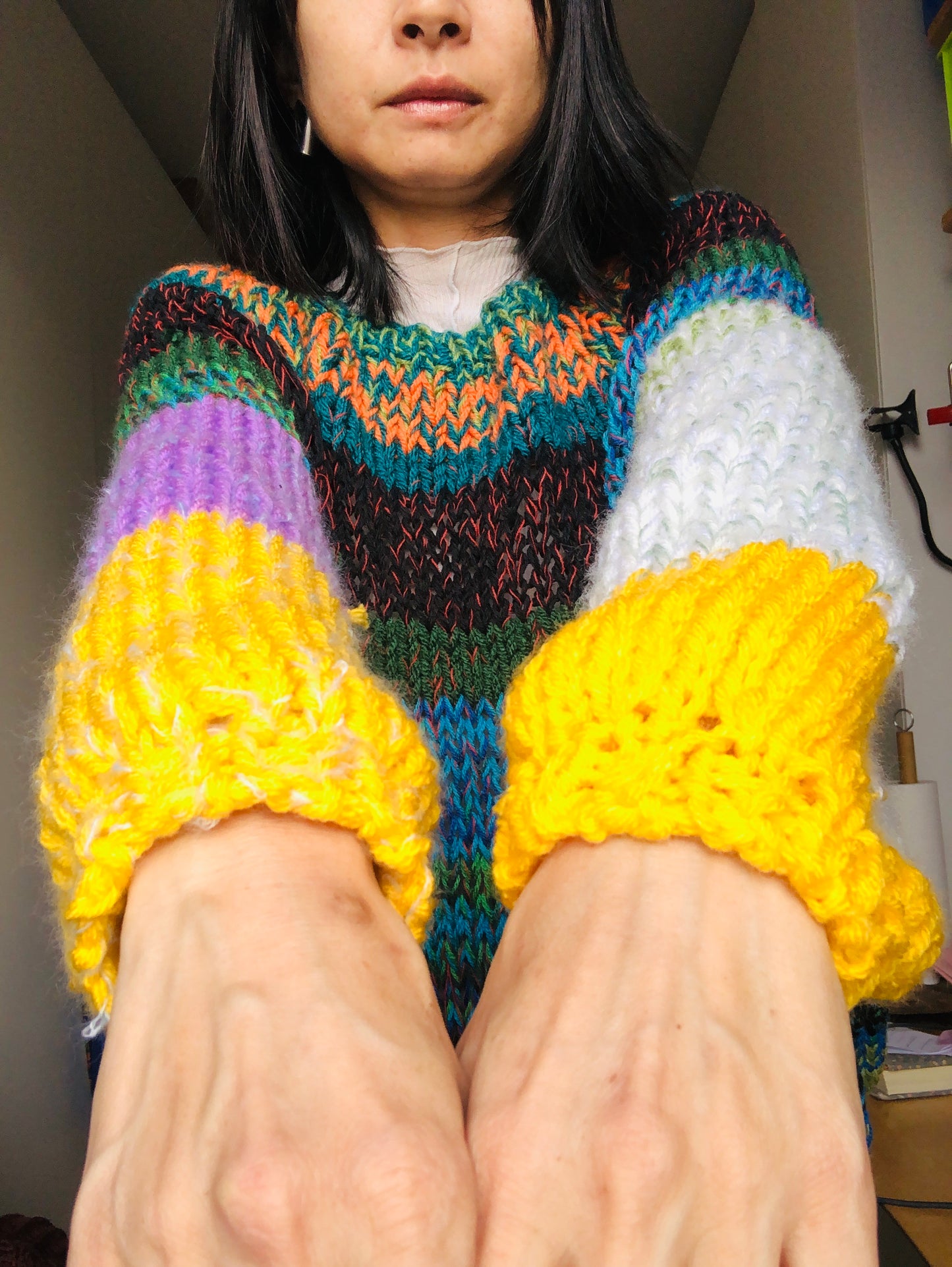 セーター　手編み　スローファッション　ファンシーヤーン　oneofakind  　2355