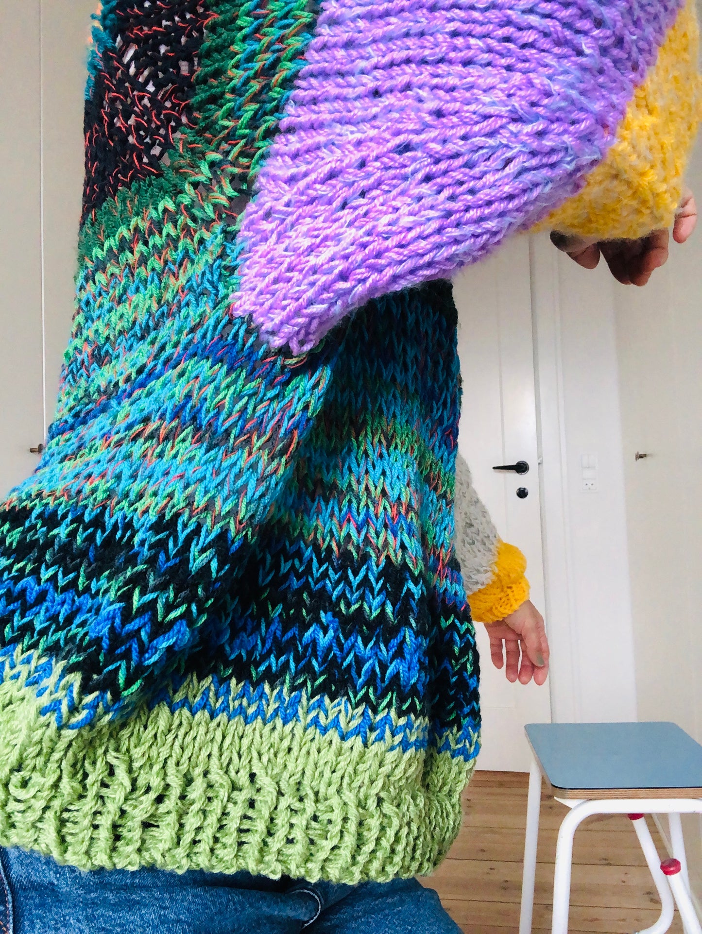 セーター　手編み　スローファッション　ファンシーヤーン　oneofakind  　2355