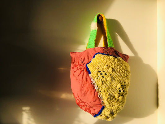 Bag 手縫いのバッグ　布製　トートバッグ　スローファッション　ハンドメイド　2354