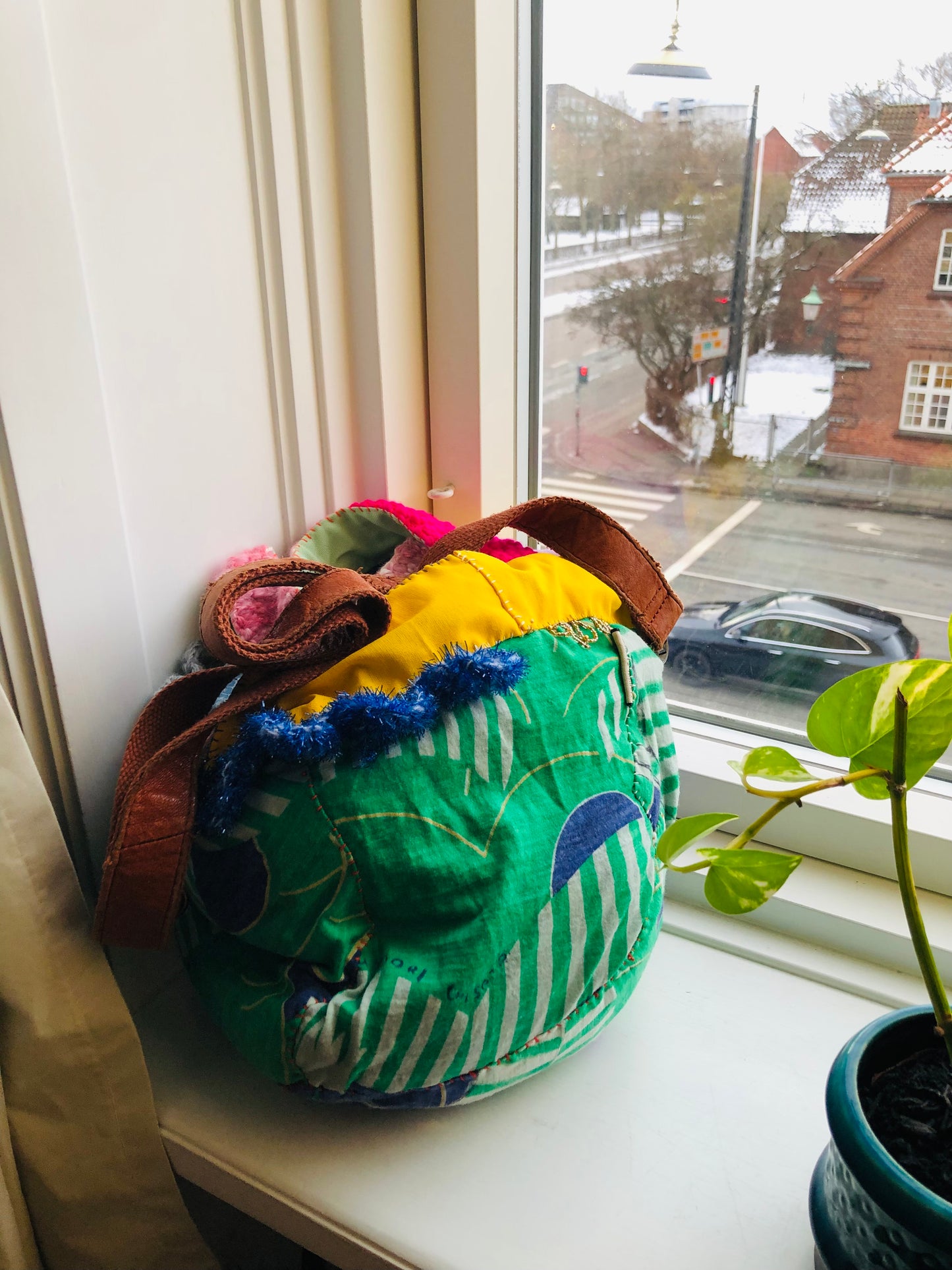 Bag 手縫いのバッグ　布製　トートバッグ　スローファッション　ハンドメイド　2362