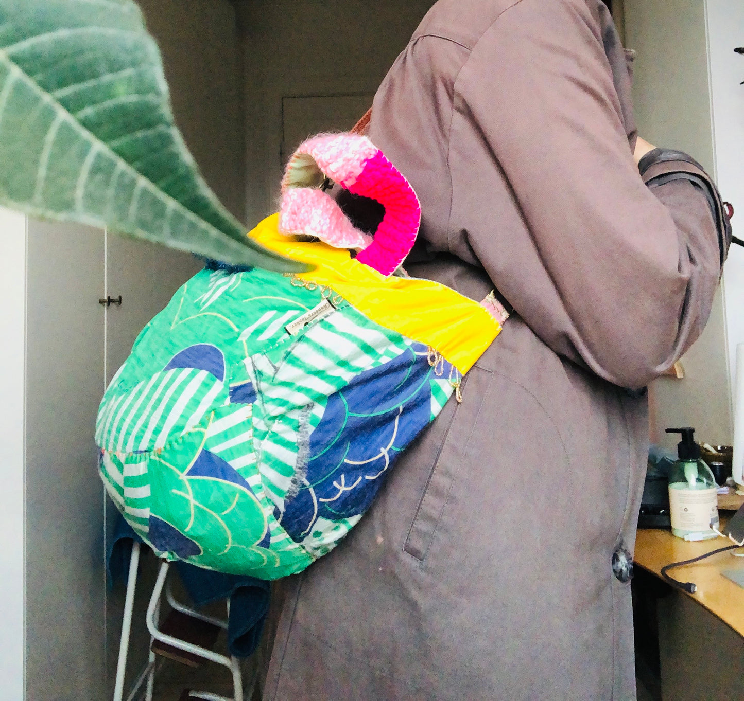 Bag 手縫いのバッグ　布製　トートバッグ　スローファッション　ハンドメイド　2362