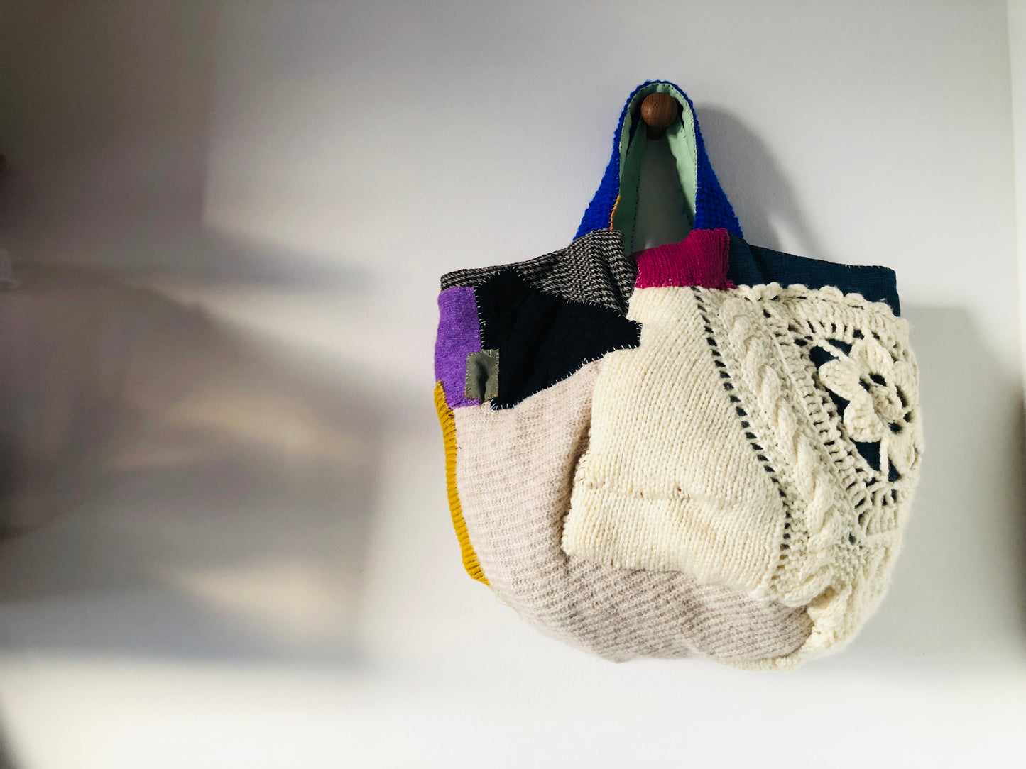 Bag 手縫いのバッグ　布製　トートバッグ　スローファッション　ハンドメイド　2363