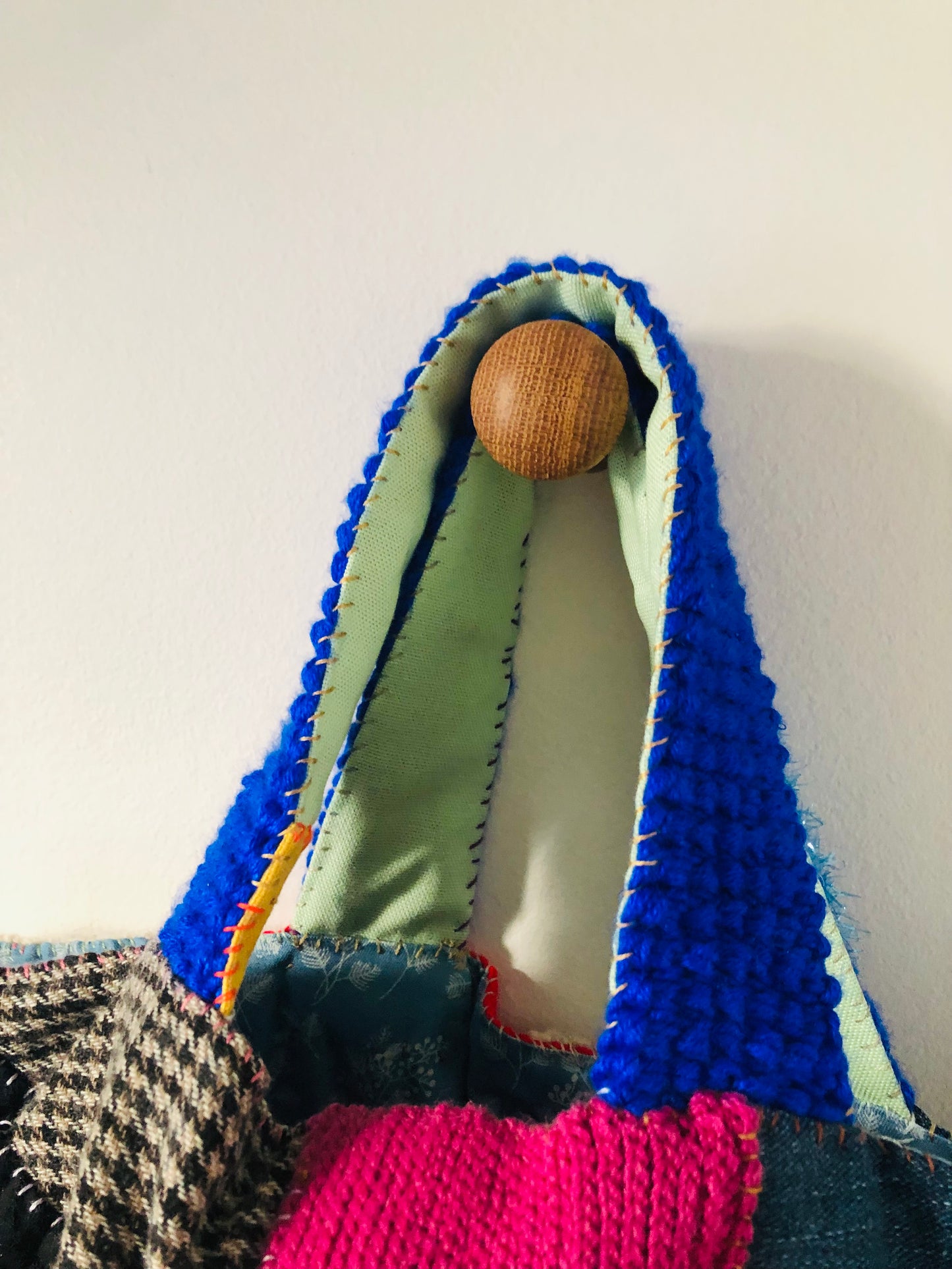 Bag 手縫いのバッグ　布製　トートバッグ　スローファッション　ハンドメイド　2363