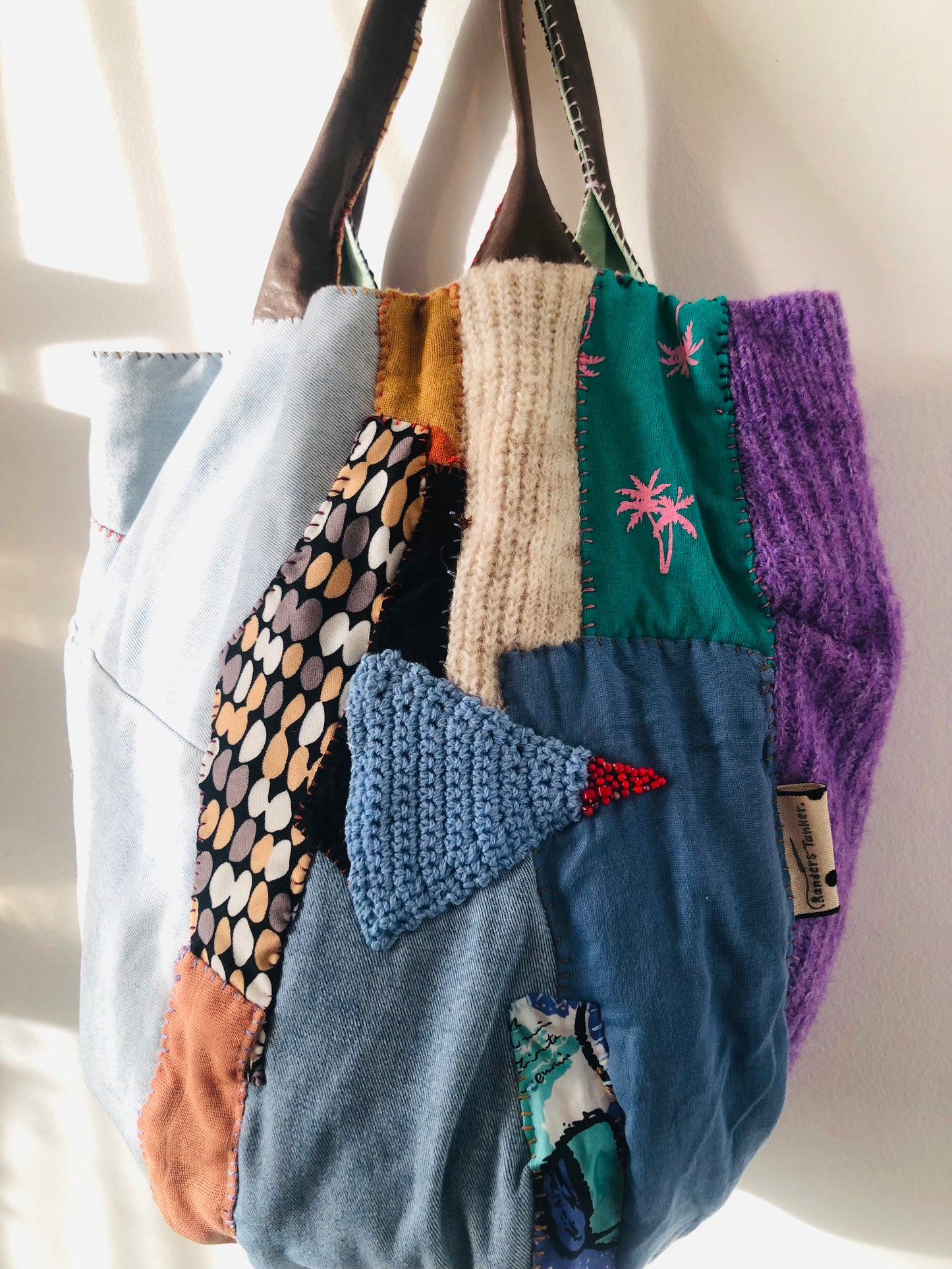 Bag 手縫いのバッグ　布製　トートバッグ　スローファッション　ハンドメイド　2365