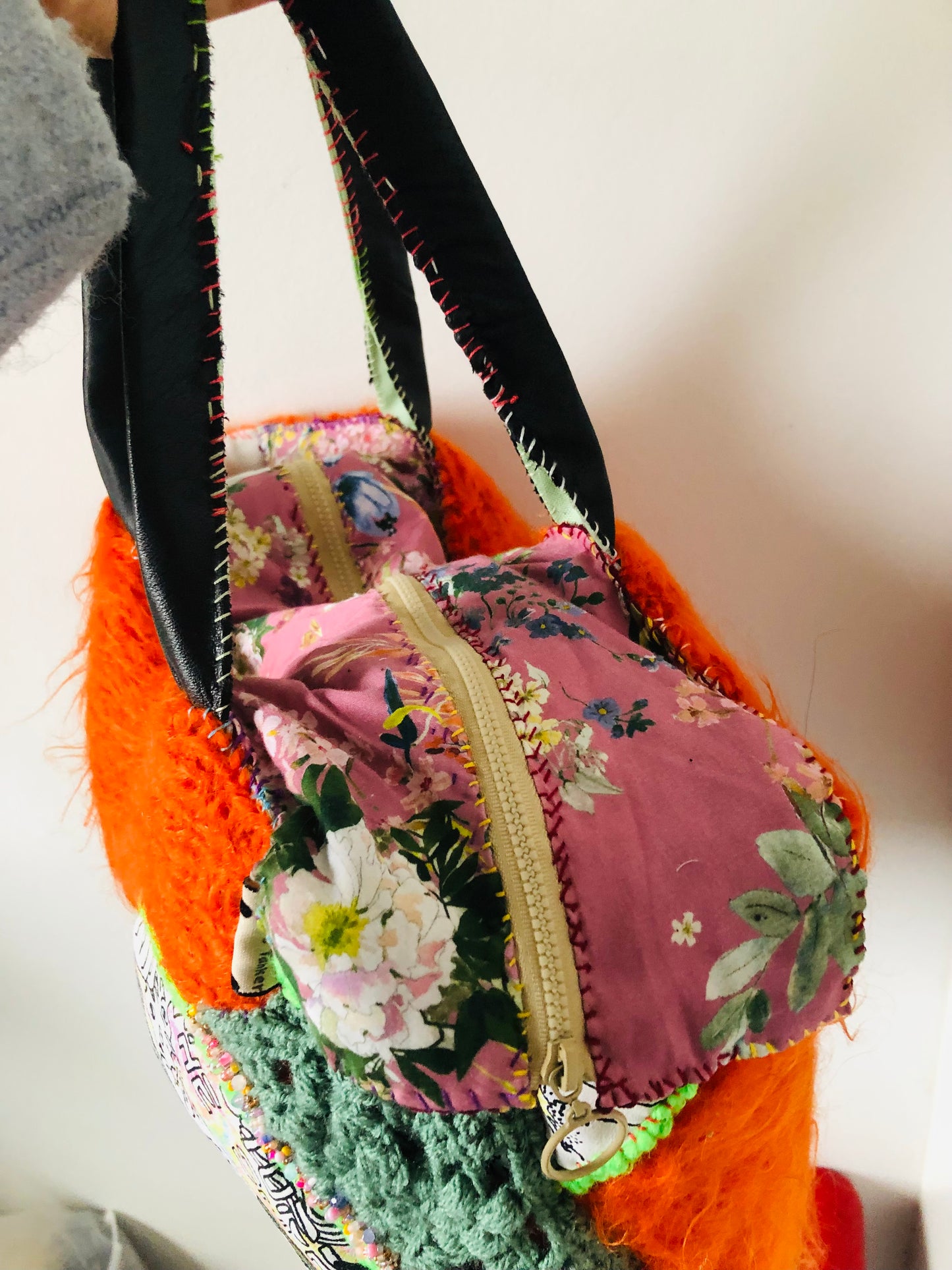 Bag 手縫いのバッグ　布製　トートバッグ　スローファッション　ハンドメイド　2371