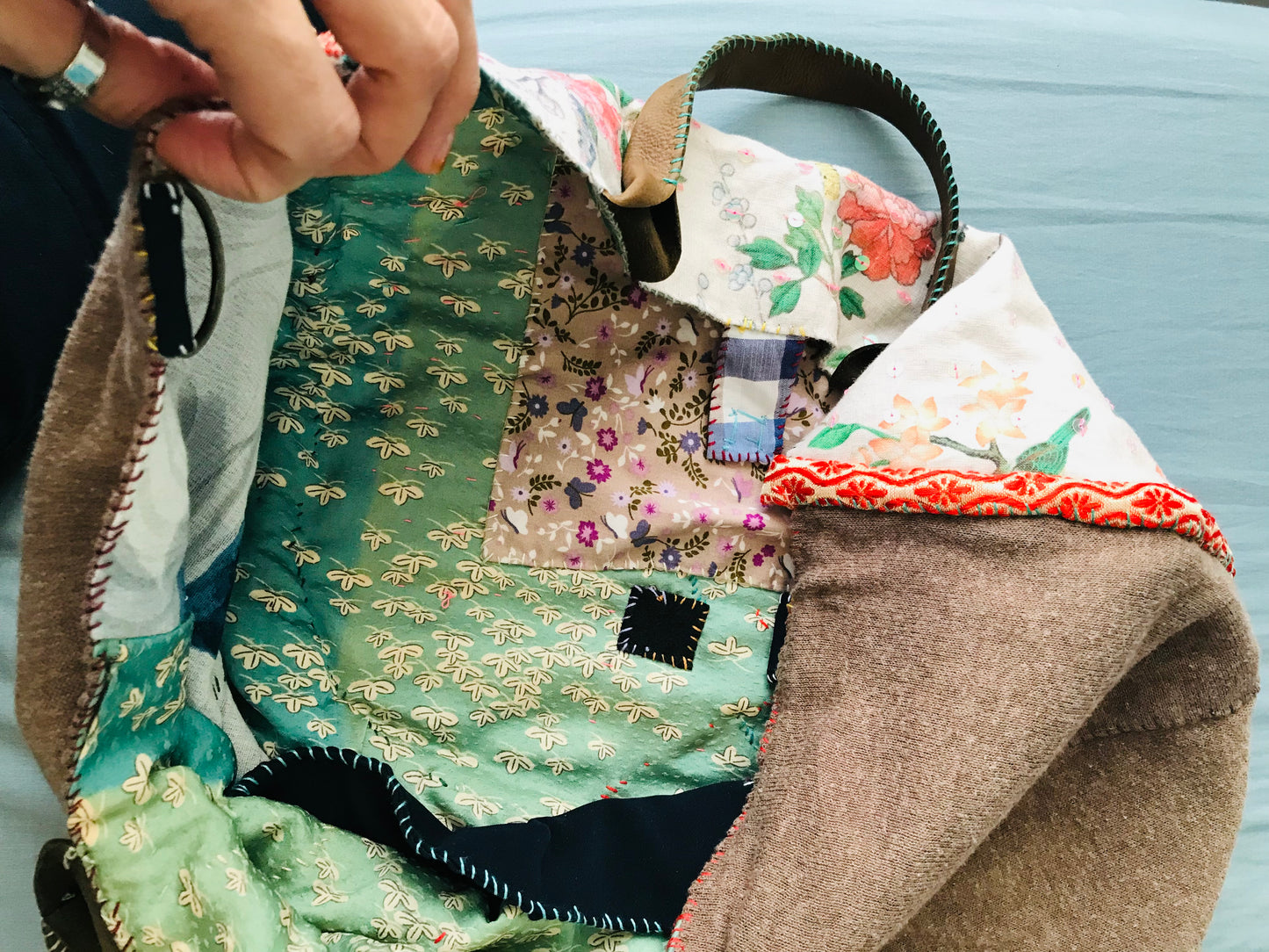 Taske håndsyet taske stof ægte læder håndtag håndlavet 1630 