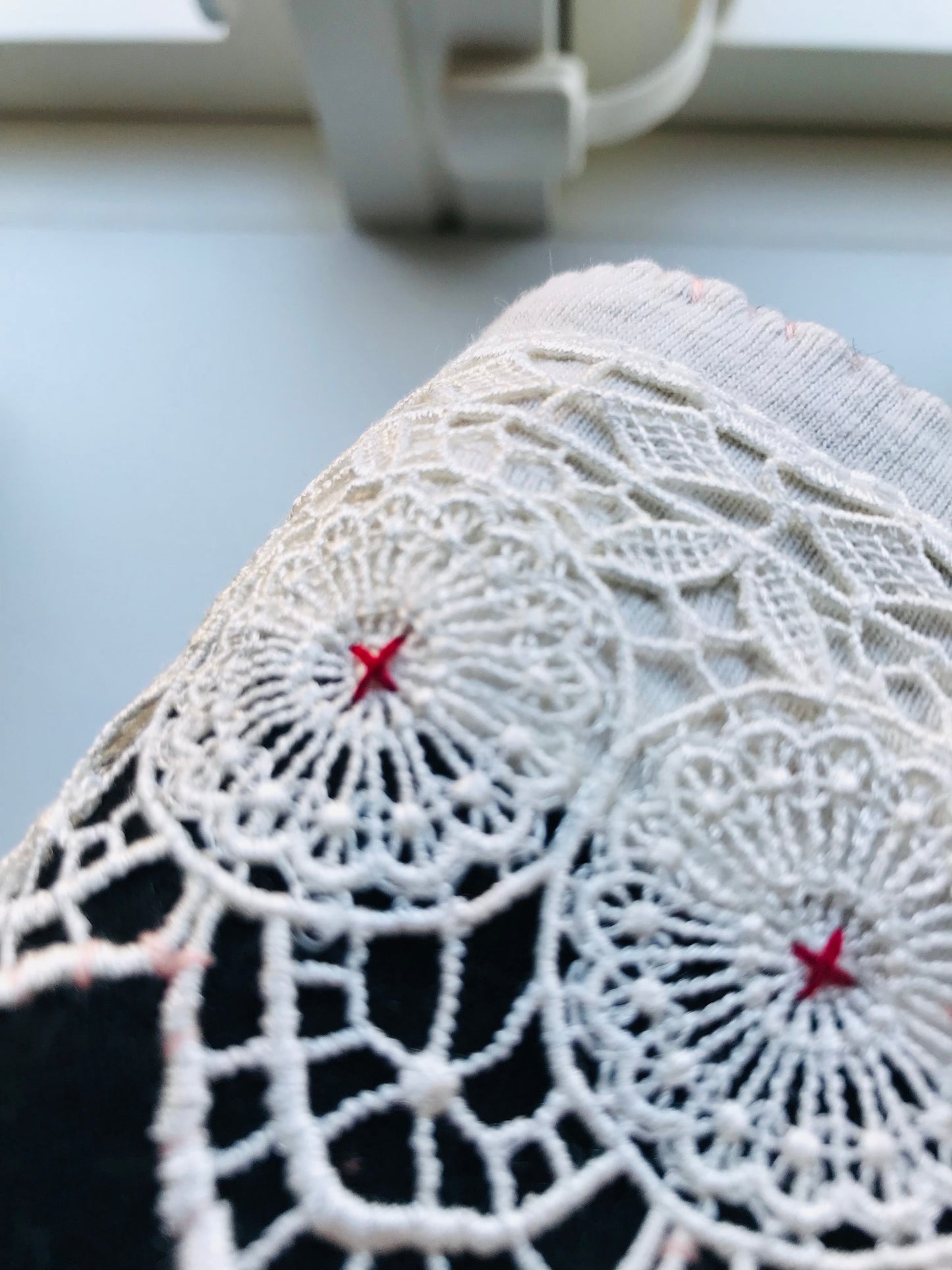 財布　布財布　ハンドメイド　手縫い　刺繍　パッチワーク　二つ折り　1650