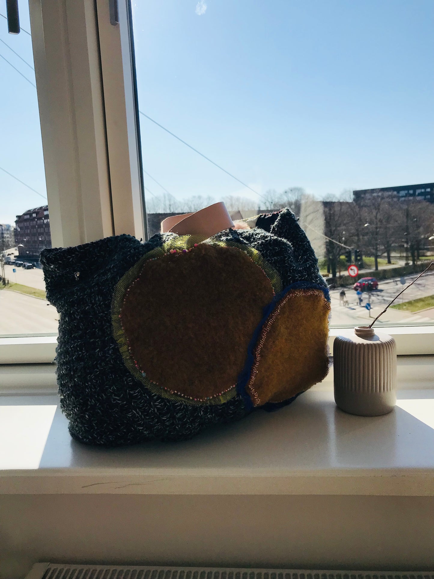 Bag   手縫いのバッグ　  布製　本革持ち手　スローファッション　ハンドメイド　1705