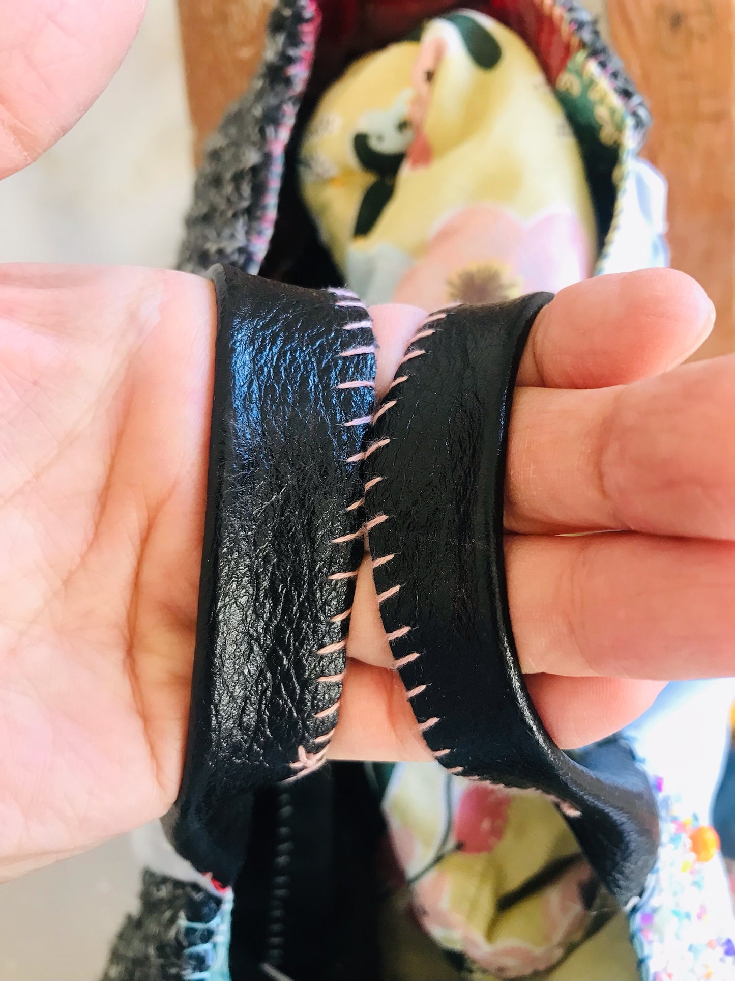 Bag   手縫いのバッグ　  布製　本革持ち手　スローファッション　ハンドメイド　1663