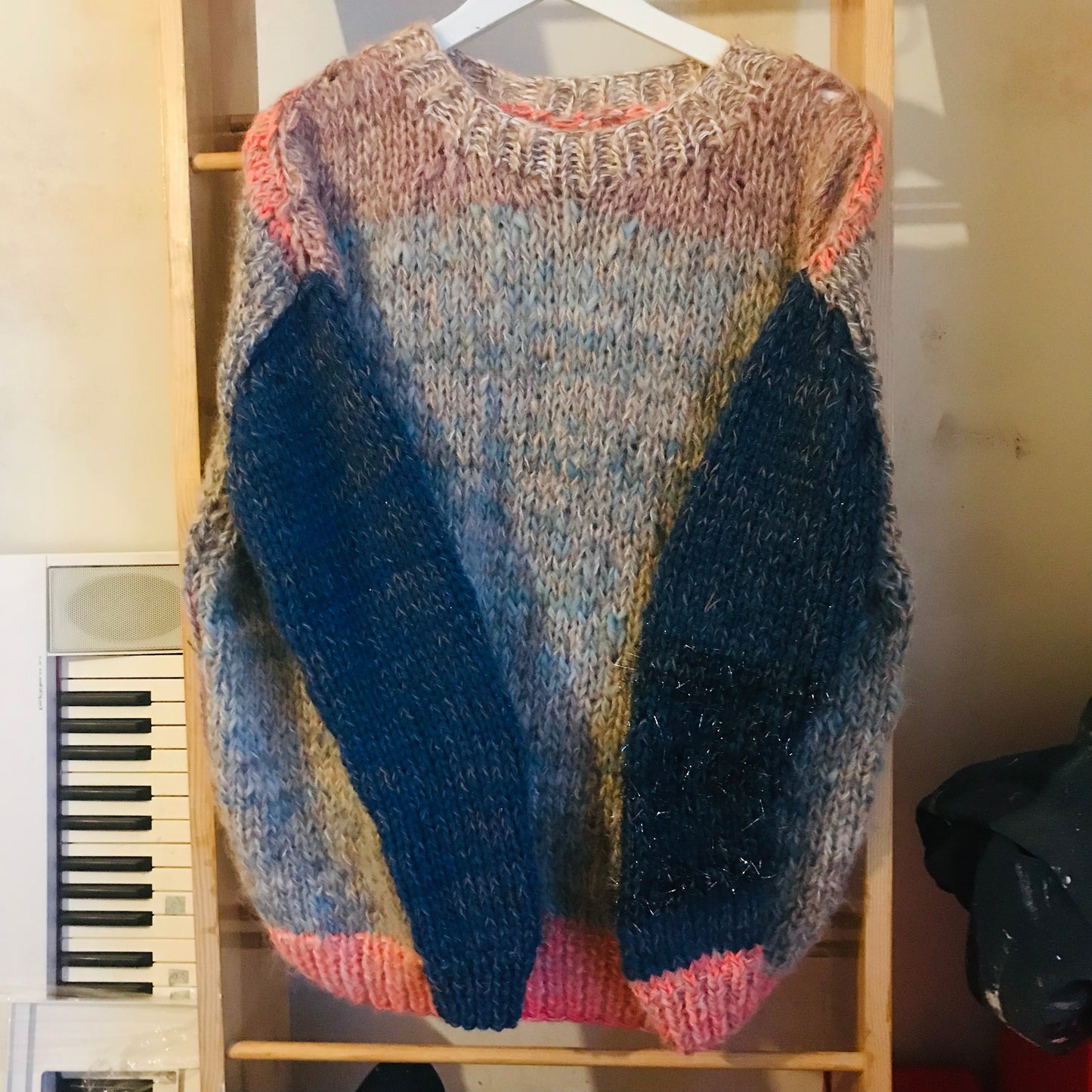 Sweater håndstrikket blandet garn vinter groft oversized slow fashion 1692