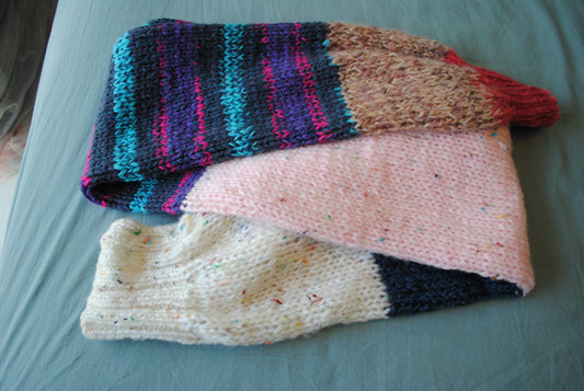 Muffler stole hand-knitted mixed yarn colorful 1647