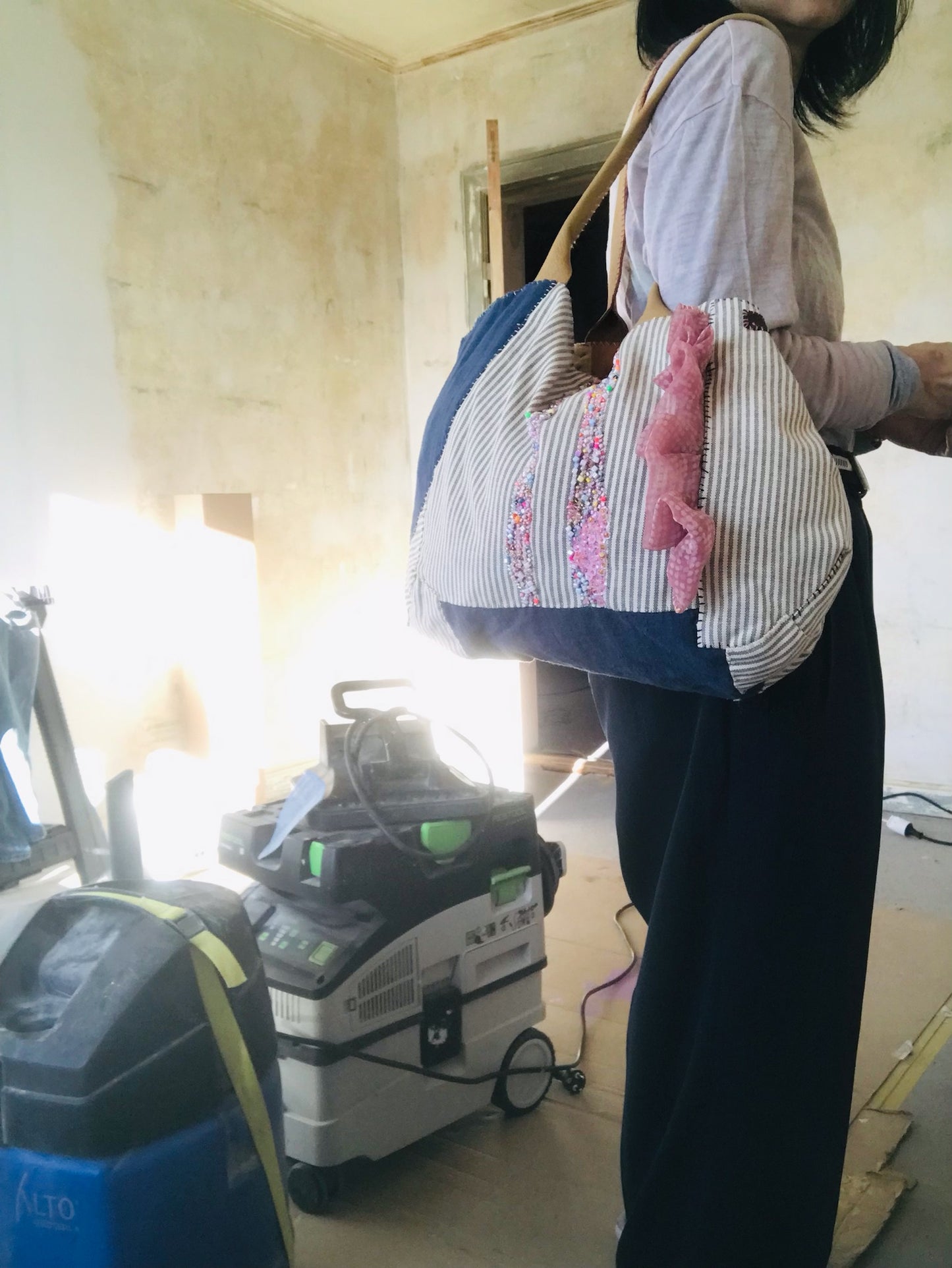 Taske håndsyet taske stof ægte læder håndtag slow fashion håndlavet 1695 