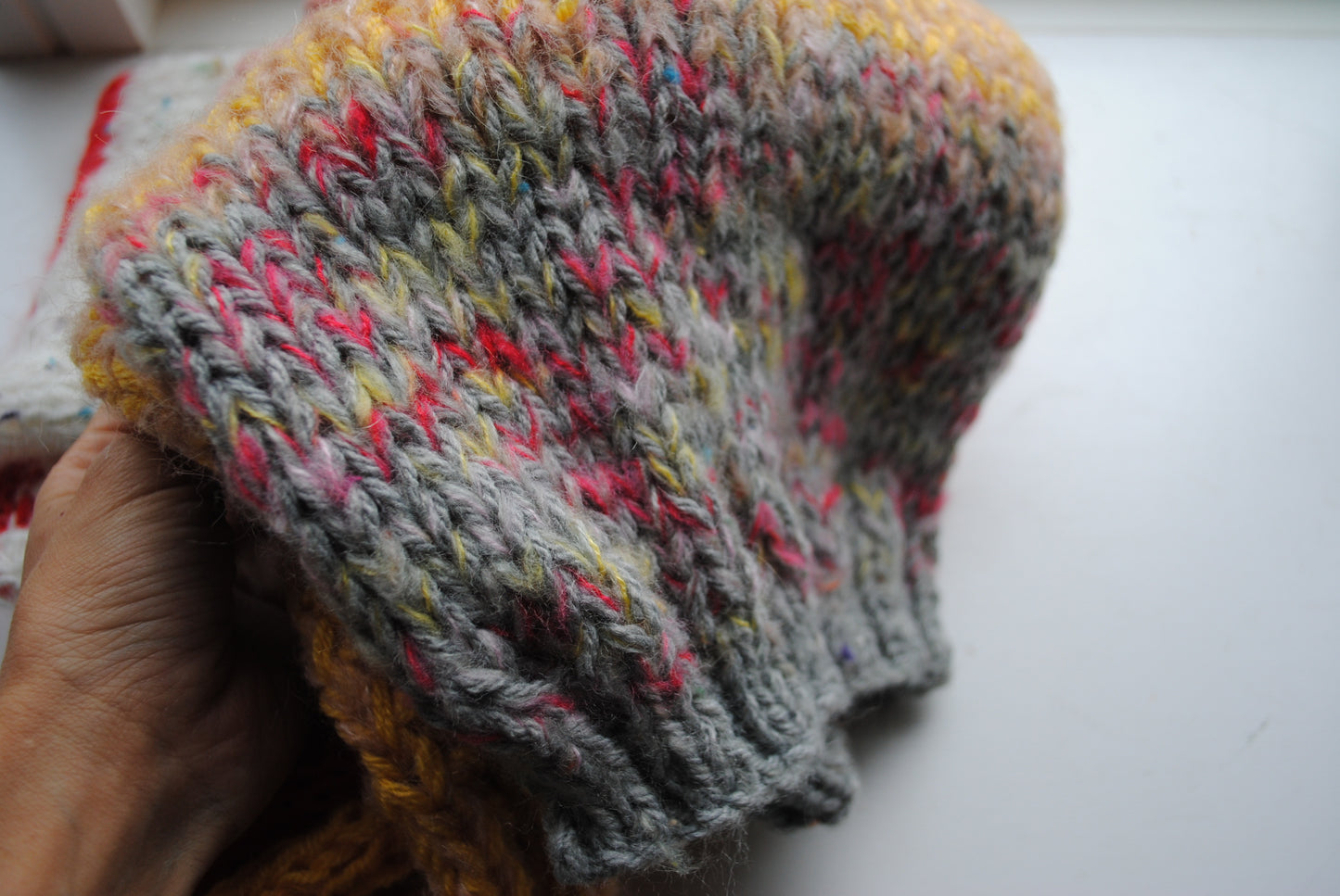 Lyddæmper stjal håndstrikket blandet garn farverigt 1619