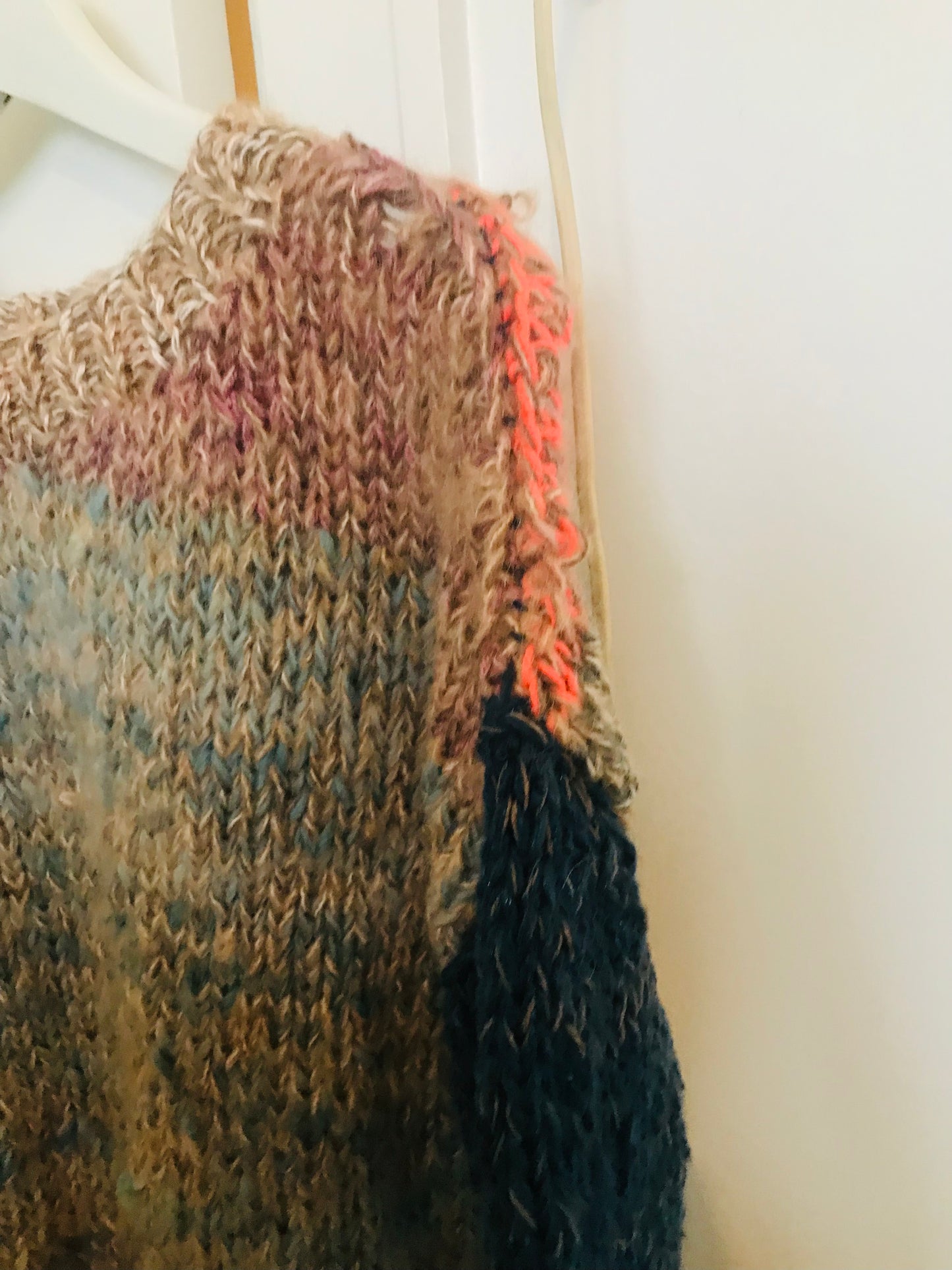 Sweater håndstrikket blandet garn vinter groft oversized slow fashion 1692