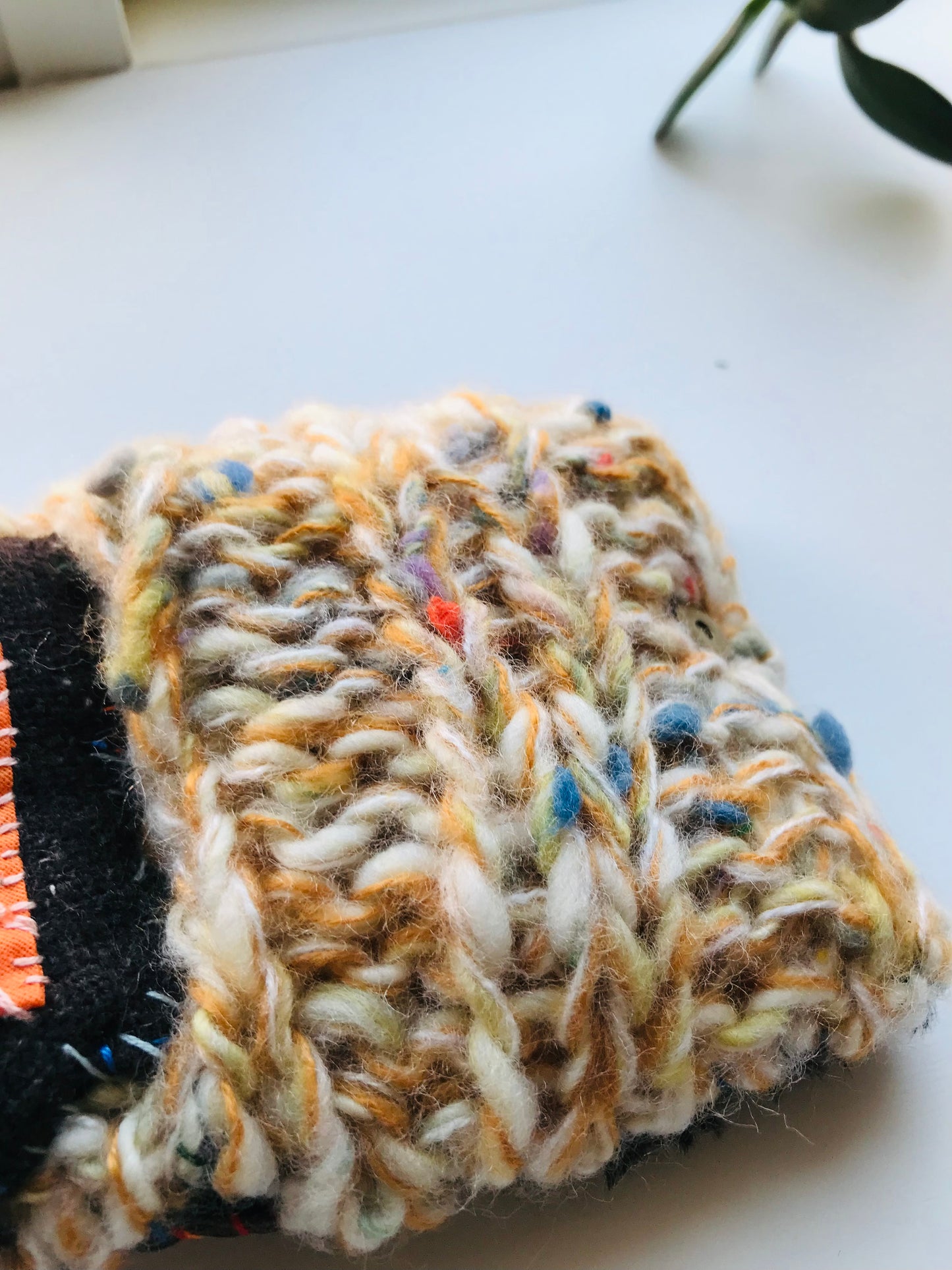 財布　布財布　ハンドメイド　手縫い　刺繍　パッチワーク　二つ折り　1639