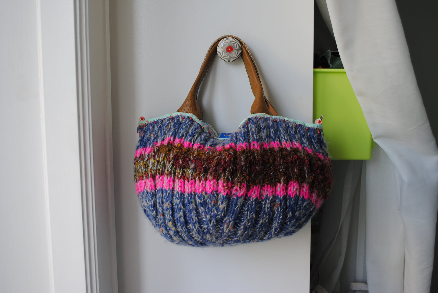 Bag  手縫のバッグ　布製　本革　持ち手　ハンドメイド　1456