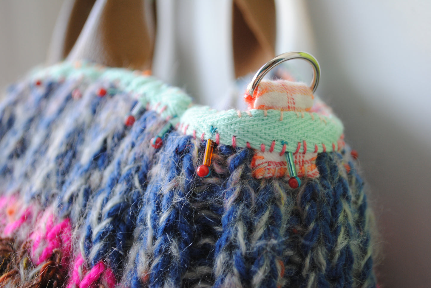 Bag  手縫のバッグ　布製　本革　持ち手　ハンドメイド　1456