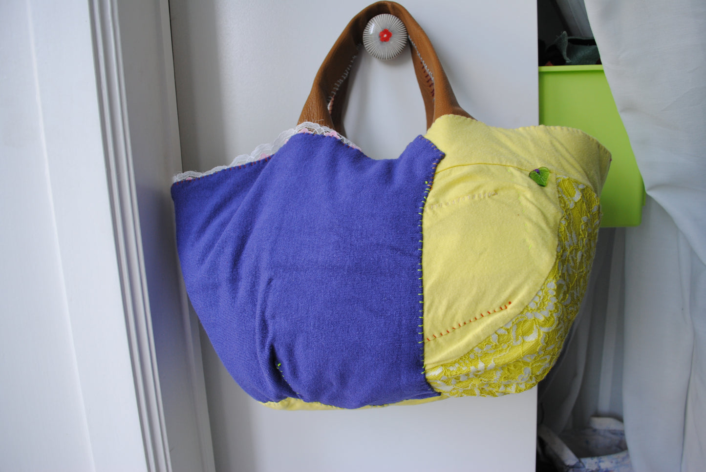 Bag  手縫のバッグ　布製　本革　持ち手　ハンドメイド　1533