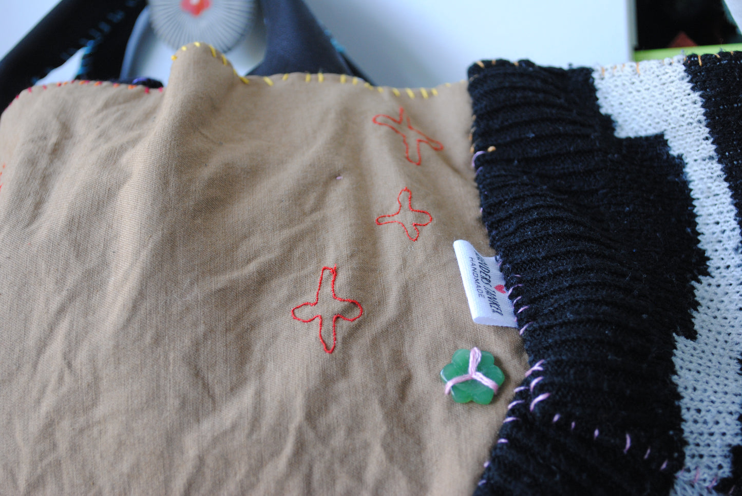 Bag  手縫のバッグ　布製　本革　持ち手　ハンドメイド　1570、