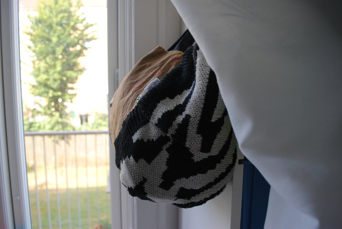 Bag  手縫のバッグ　布製　本革　持ち手　ハンドメイド　1570、