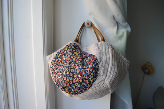 Bag  手縫のバッグ　布製　本革　持ち手　ハンドメイド　1560