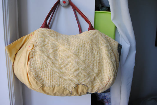 Bag  手縫のバッグ　布製　本革　持ち手　ハンドメイド　1566、