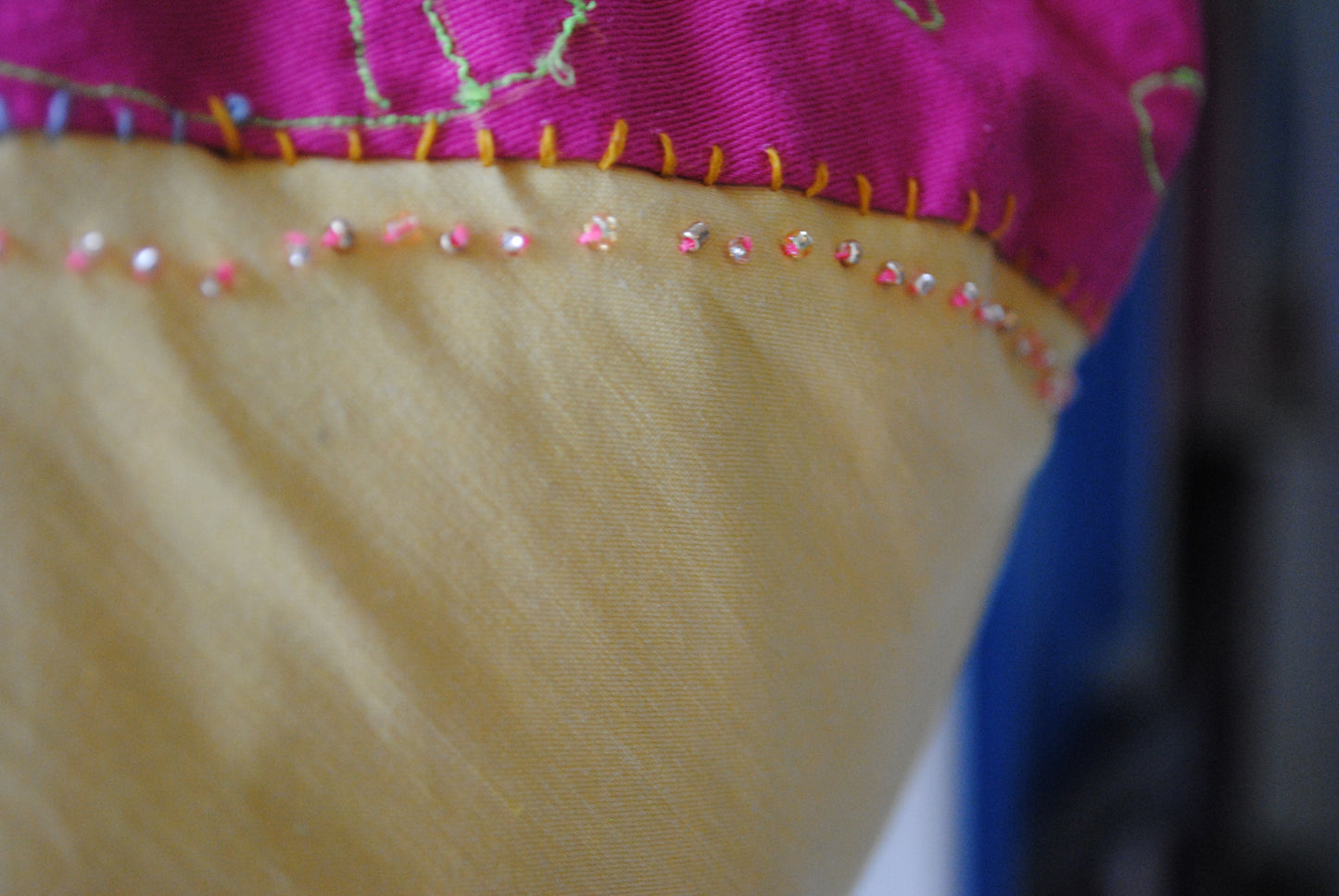 Bag 1490 手縫のバッグ　布製　本革　持ち手　ハンドメイド　