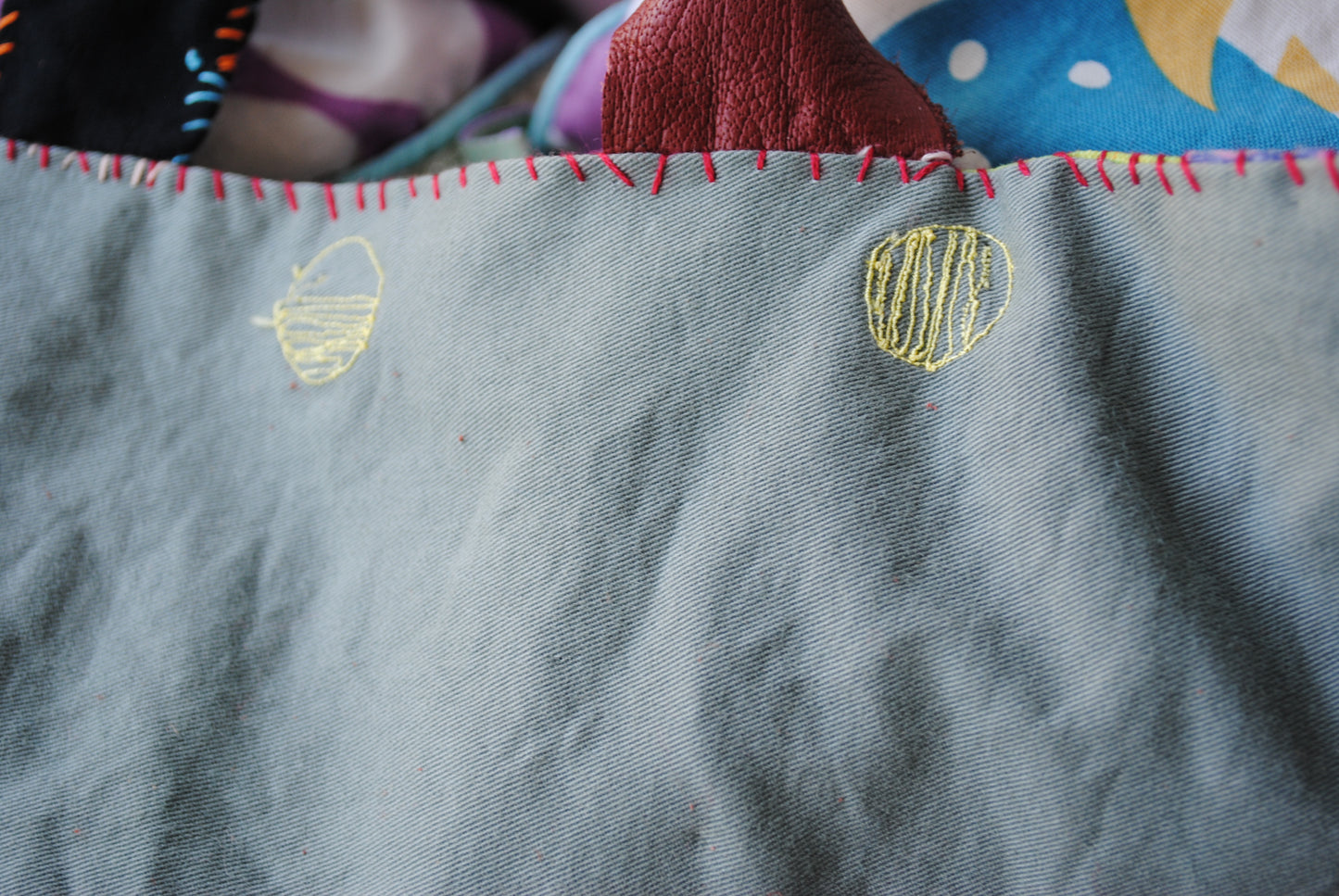 Bag  手縫のバッグ　布製　本革　持ち手　ハンドメイド　1569、