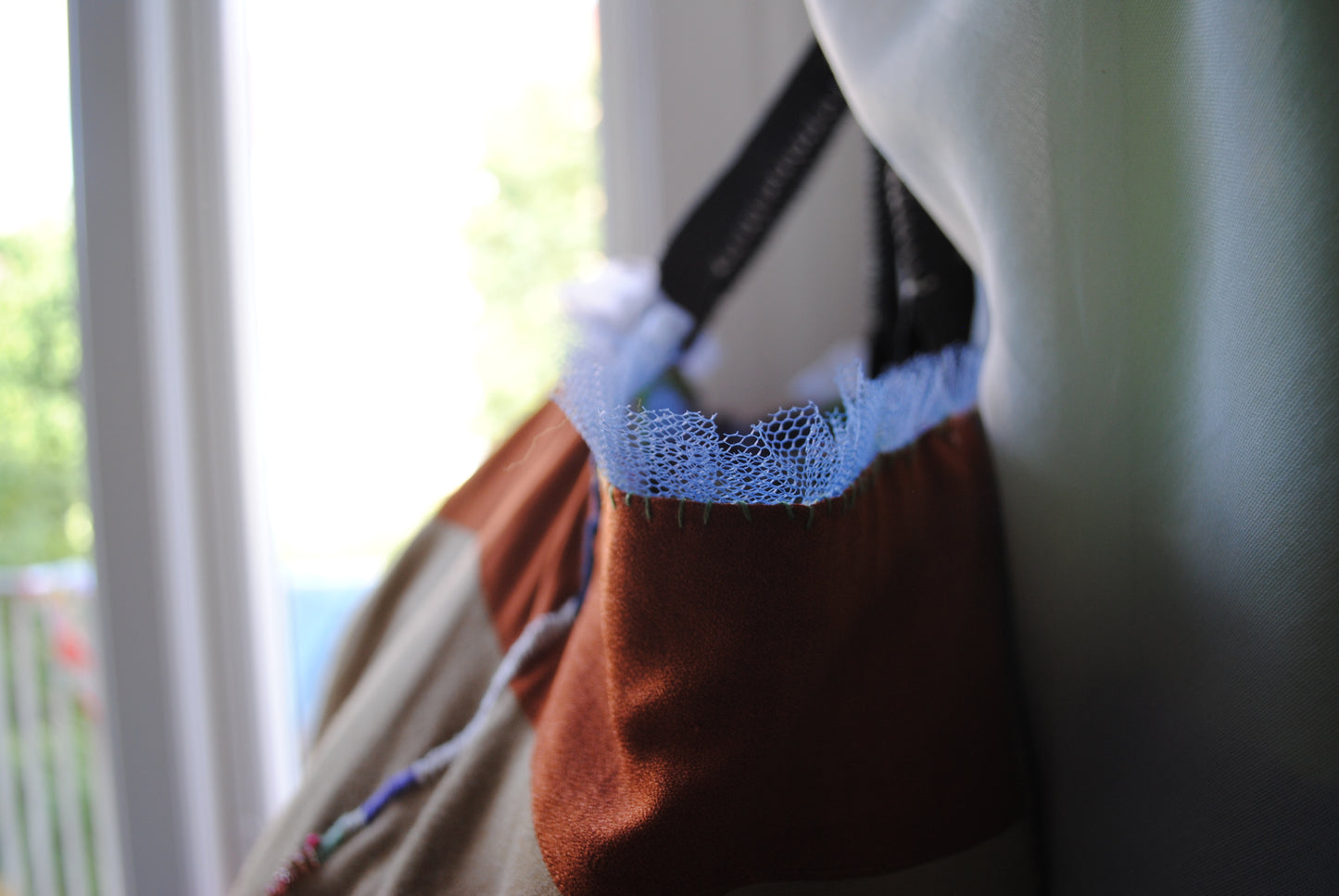 Bag  手縫のバッグ　布製　本革　持ち手　ハンドメイド　1559