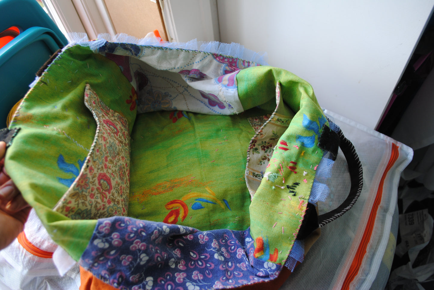 Bag  手縫のバッグ　布製　本革　持ち手　ハンドメイド　1559