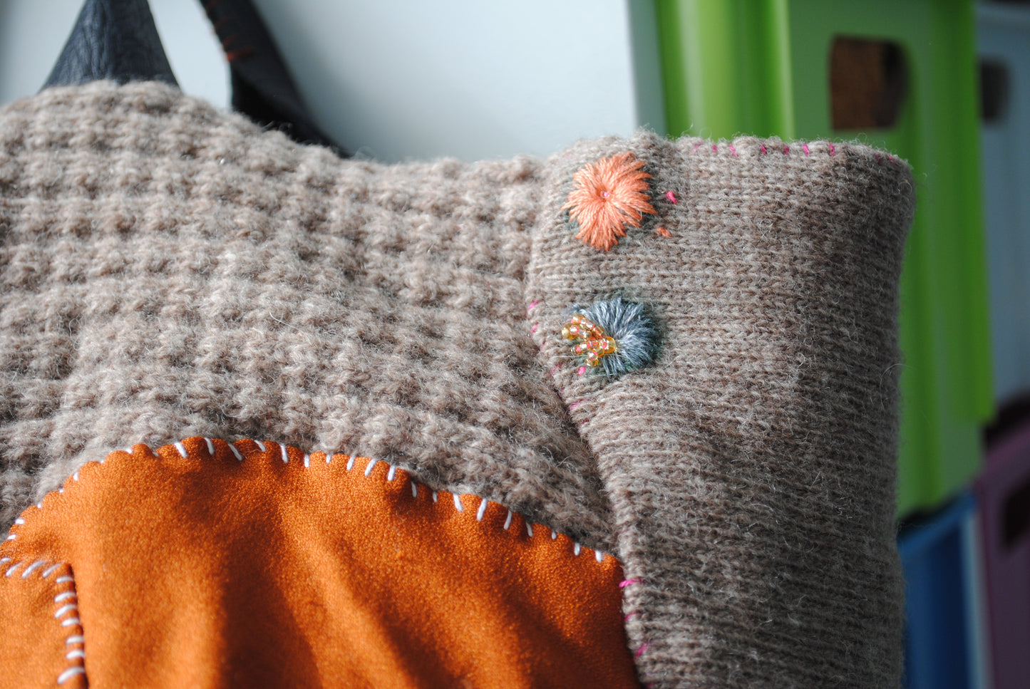 Bag 1515 手縫のバッグ　布製　本革　持ち手　ハンドメイド　オレンジ　小花