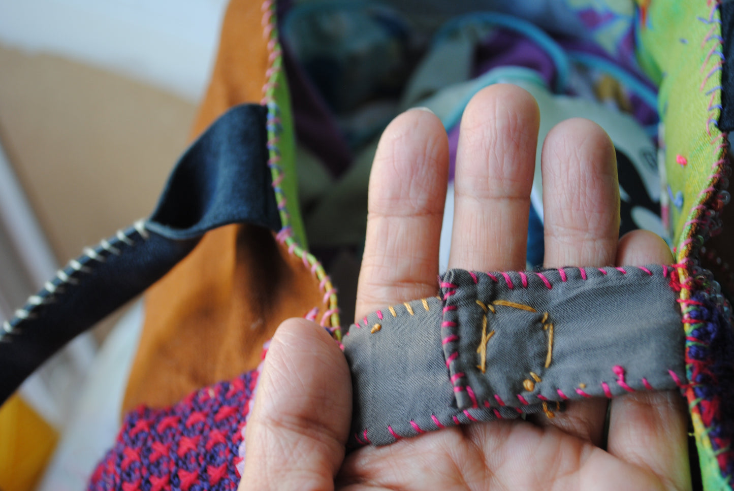 Bag  手縫のバッグ　布製　本革　持ち手　ハンドメイド　1557