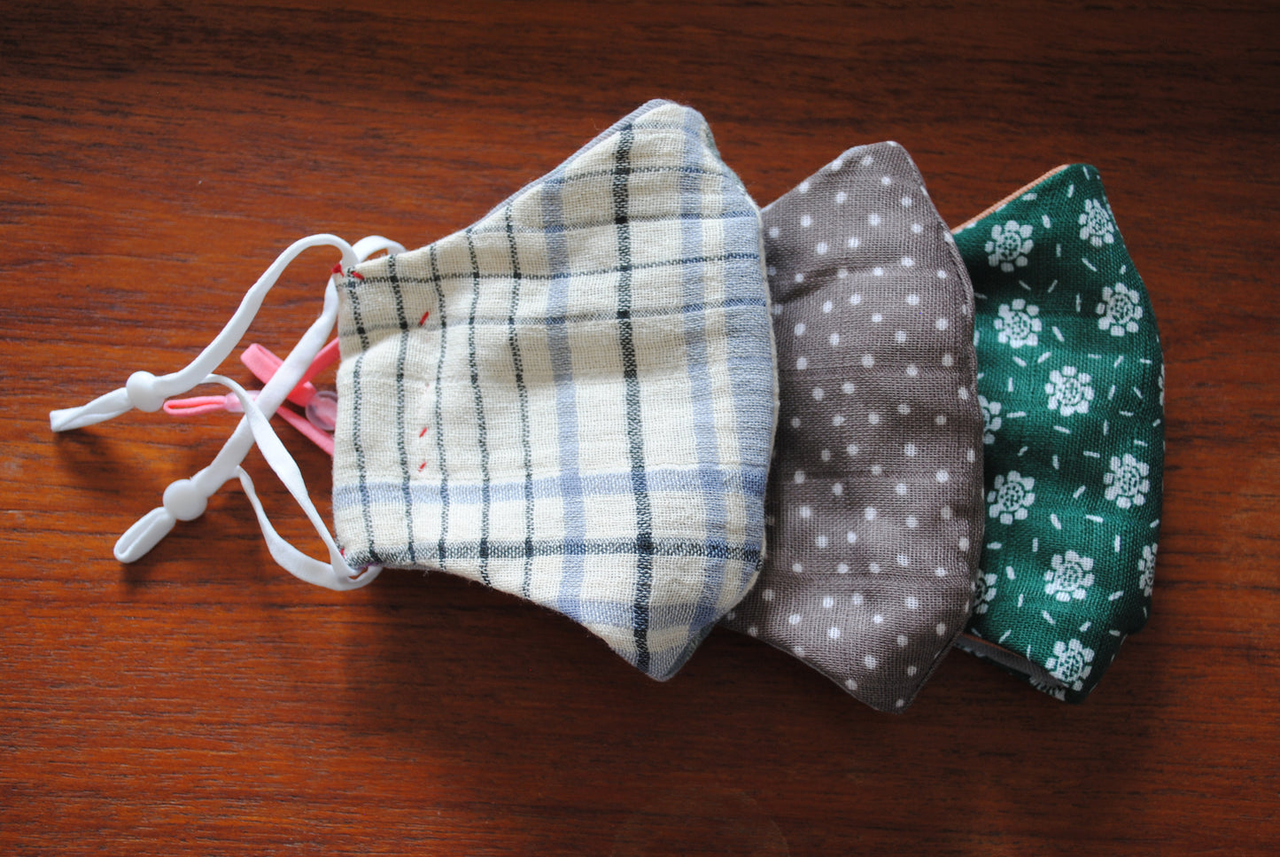 夏マスク　マスク　繰り返し使える　大人マスク　モスリンガーゼ100％　男女兼用　蒸れにくい　保湿　花粉症　【送料無料】手縫い　12-1